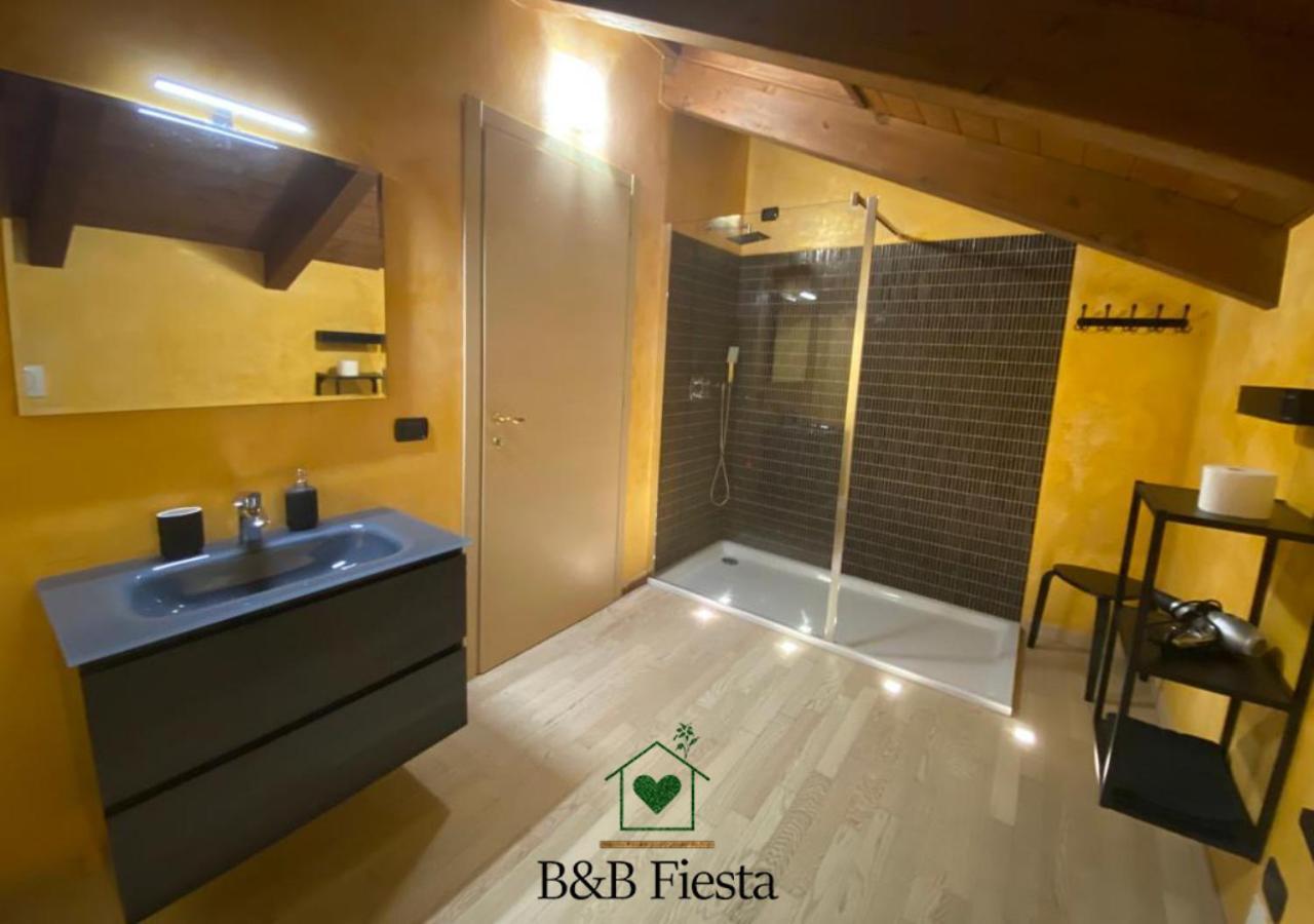 Villa Fiesta Oggiono Luaran gambar