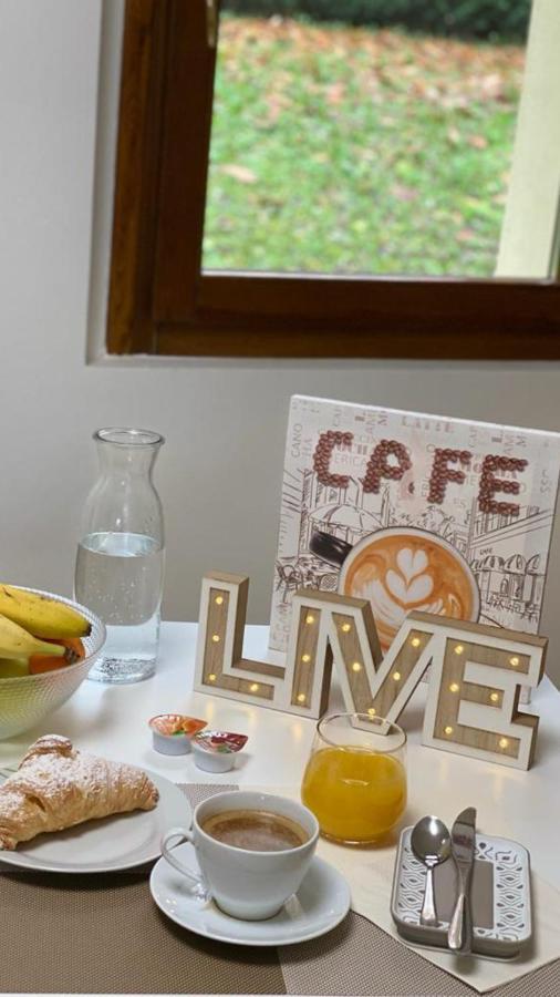 Villa Fiesta Oggiono Luaran gambar
